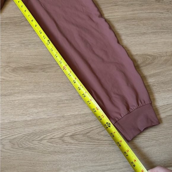 Vuori daily jogger leggings - Picture 4 of 6